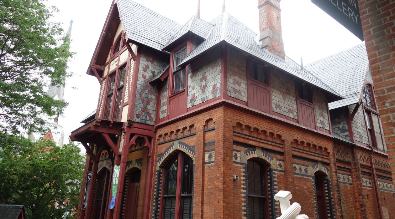 Howland Cultural Center, Beacon