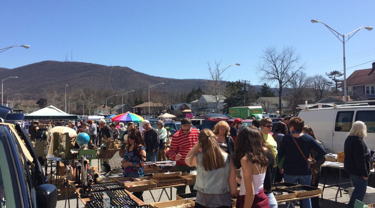 Beacon Flea Market