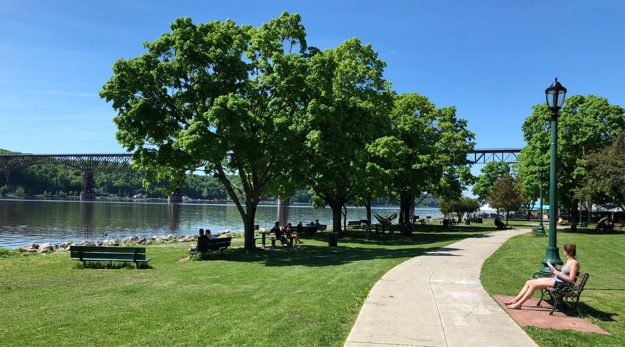 Waryas Park Poughkeepsie green space by the Hudson River