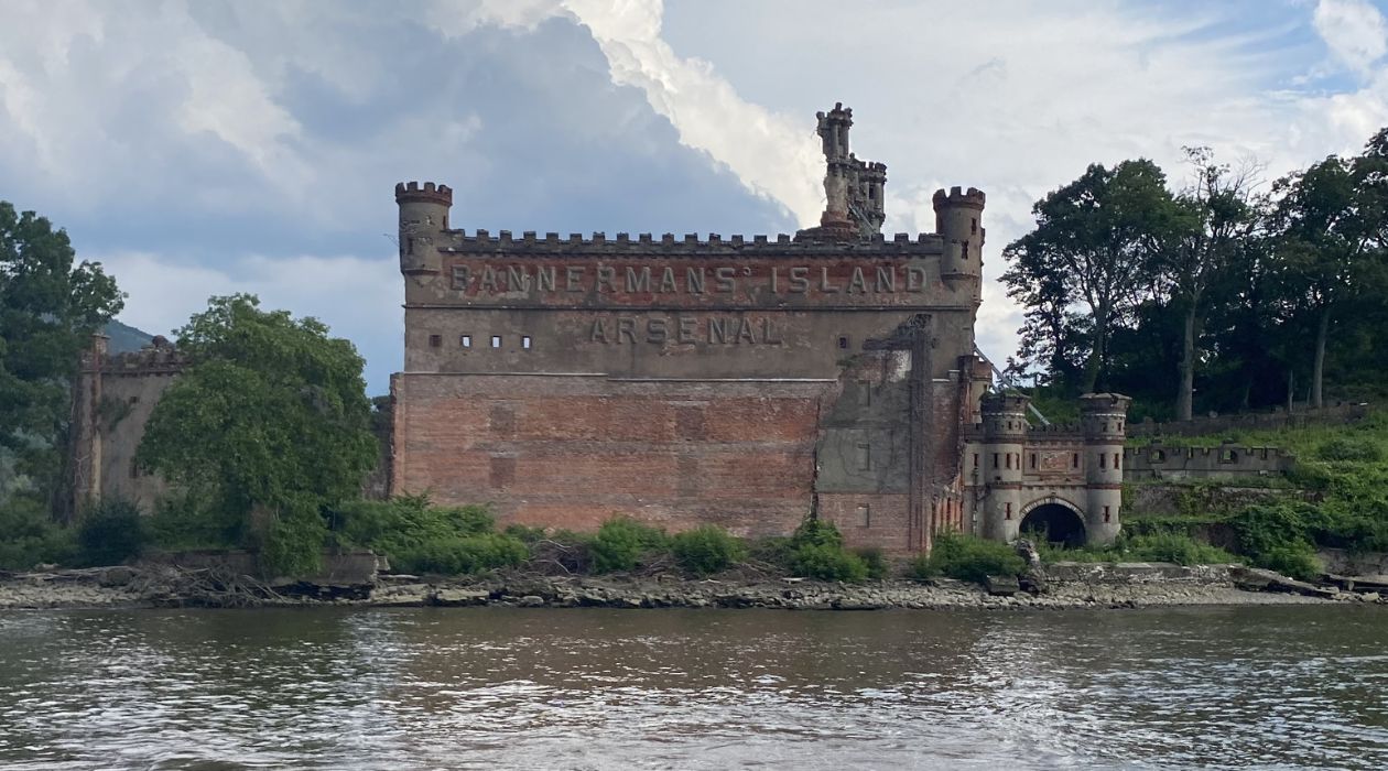Bannerman Castle, Pollepel Island, Beacon