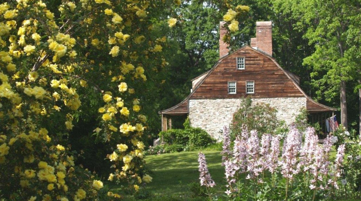 Mount Gulian Historic Site Beacon