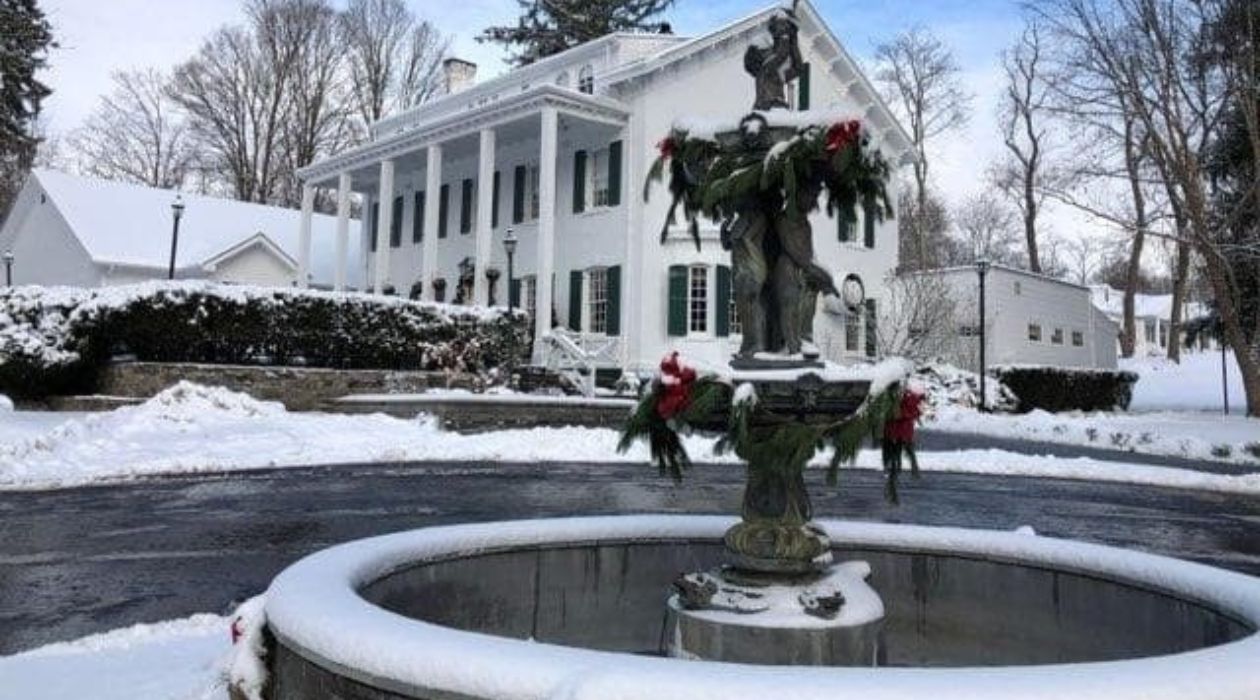 Curry Estate, Hopewell Junction