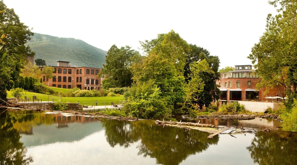The Roundhouse in Beacon waterside seating
